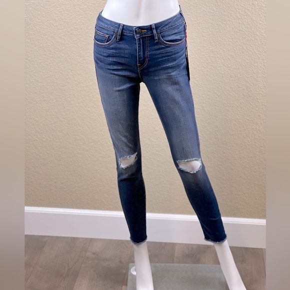 NWT $199 True Religion Women’s Halle High Rise Destroyed Super Skinny Jeans